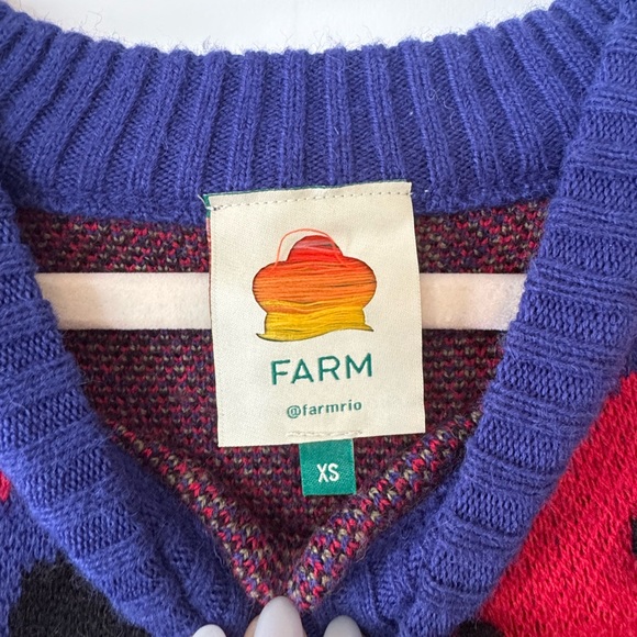 FARM Rio sweater 🍓 - Picture 2 of 4